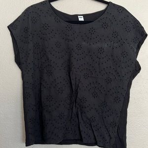 Old Navy box style tee